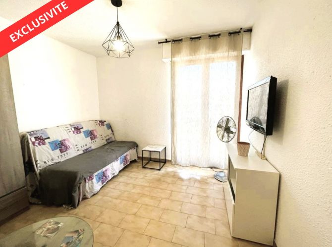 En Exclusivité Studio idéalement situé 