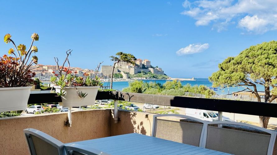 Splendide T3 au bord de l'eau avec vue imprenable sur la citadelle et la Mer L58 