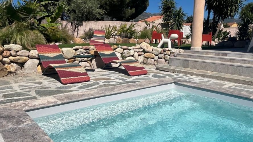 Magnifique Villa avec Piscine à quelques minutes de Calvi L16 