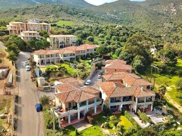 Superbe appartement sur les Hauteurs de Calvi 