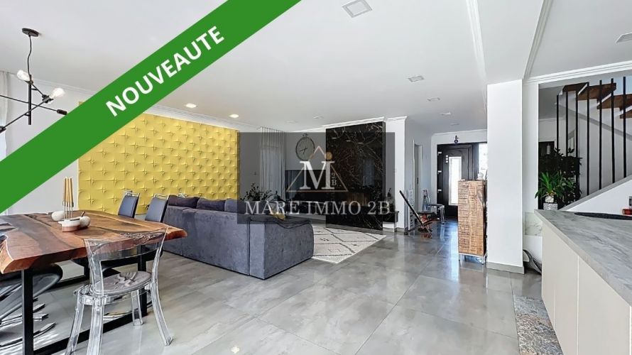 Villa de type T4 avec piscine 