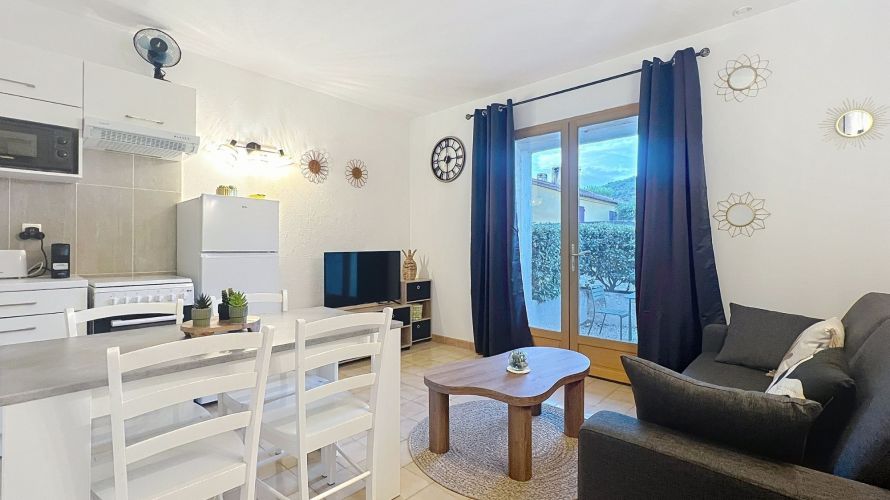 Charmant petit T2 avec Terrasse et Jardin L02 