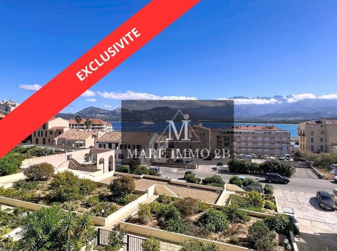 Vue Imprenable sur La Baie de Calvi