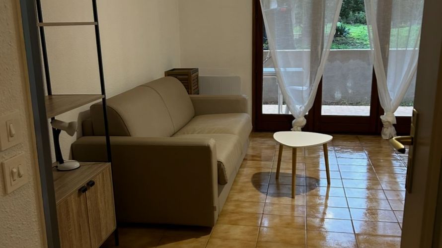 Studio meublé avec jardin 