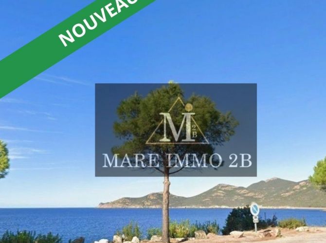 Terrain pied dans l'eau RARE sur le Marché 