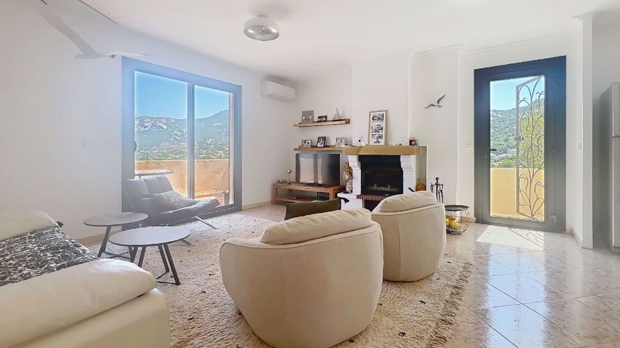 Magnifique Appartement de type T3 situé en Haut de Villa L39 