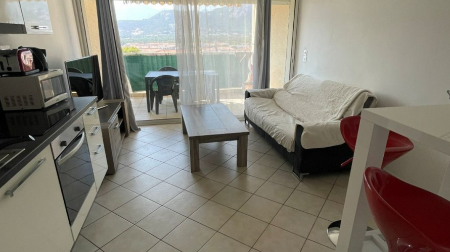 Appartement T2  meublé avec terrasse 