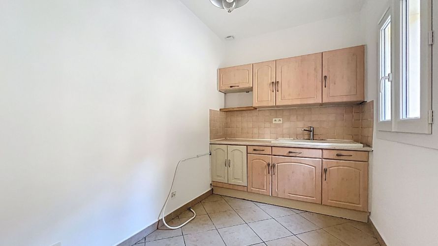 Exclusivité :Maison de village 