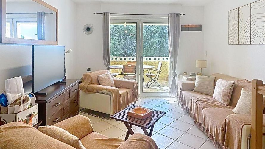 Nouveauté ! Magnifique T3 en duplex dans un quartier calme à Lumio L15 