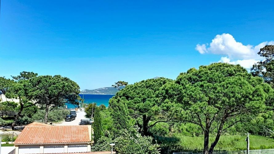 Appartement de type T2 pour 4 personnes Face à la Mer L24 