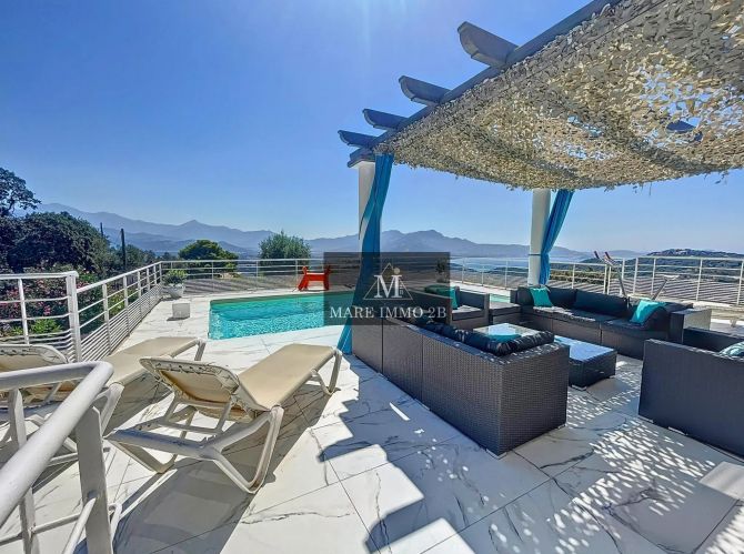 Lumio – Superbe villa T5 de 185 m² sur 3 000 m² de terrain. 