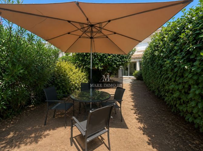 Un jardin privatif, le calme et le charme de Lumio 