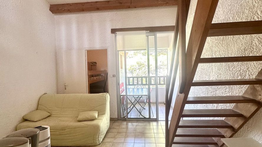 Studio mezzanine meublé  de 40m² 